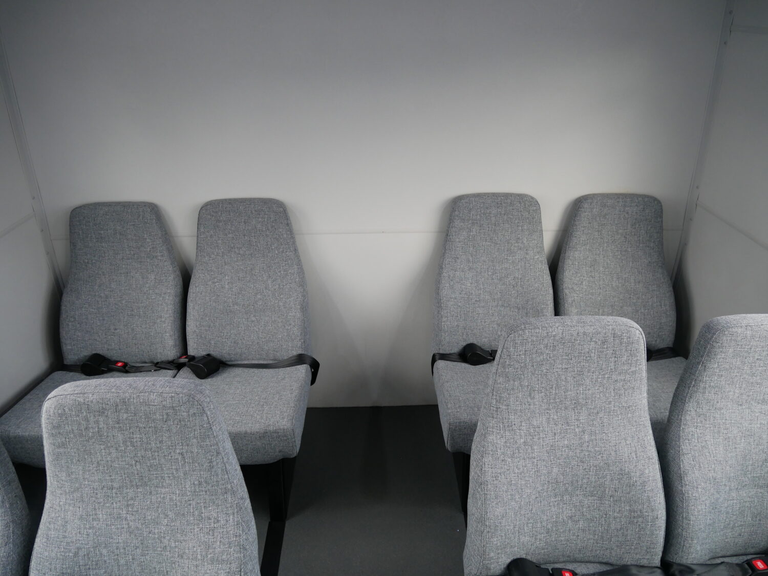 2019 Ford Glaval 14 Passenger + Rear Luggage Shuttle Bus - S14290 - Image 7