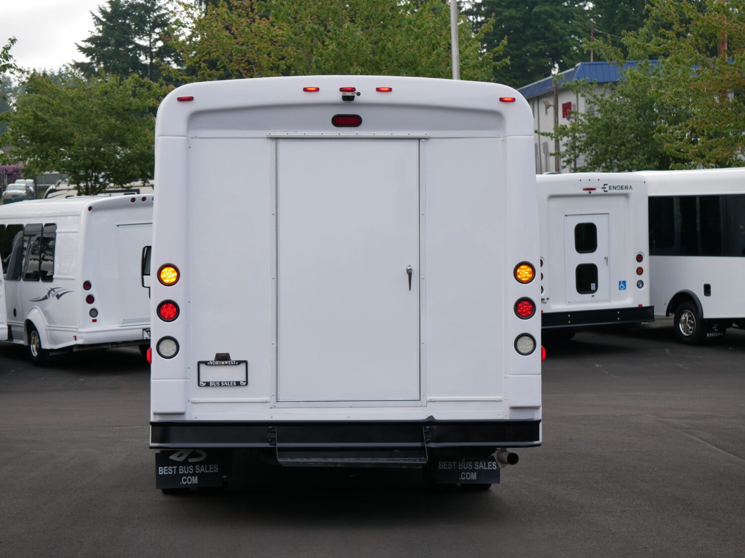 2019 Ford Glaval 14 Passenger + Rear Luggage Shuttle Bus - S14290 - Image 11