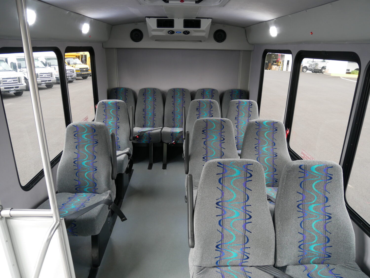 2016 Ford Goshen 14 Passenger with Rear Luggage Shuttle Bus - S33286 - Image 6