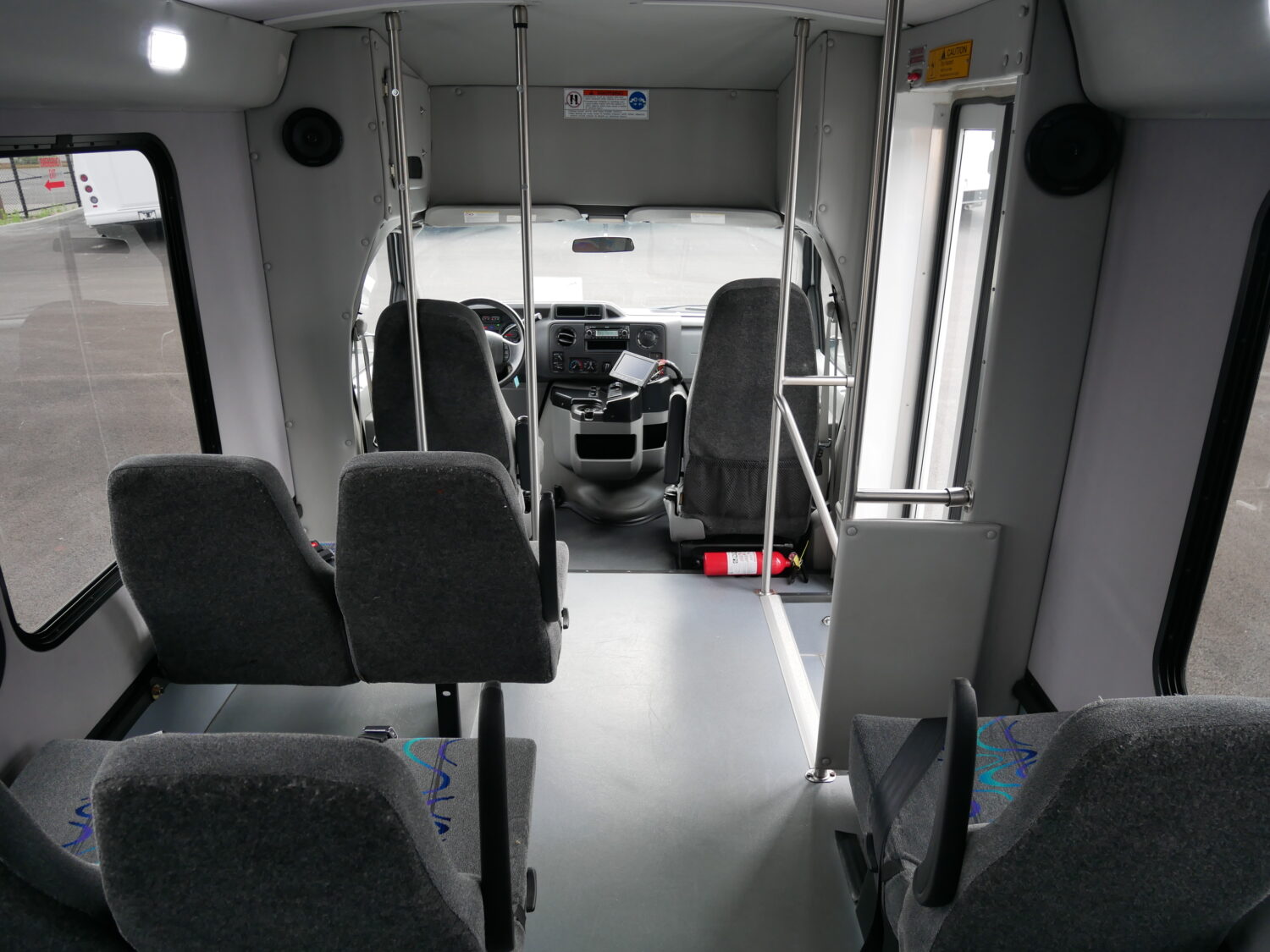 2016 Ford Goshen 14 Passenger with Rear Luggage Shuttle Bus - S33286 - Image 8