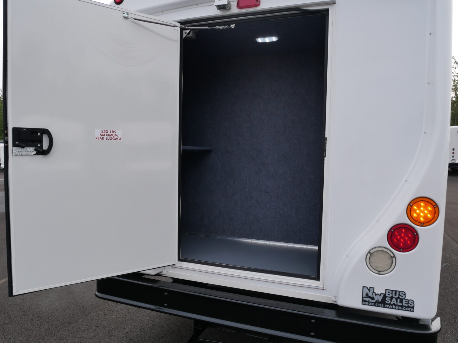 2016 Ford Goshen 14 Passenger with Rear Luggage Shuttle Bus - S33286 - Image 10