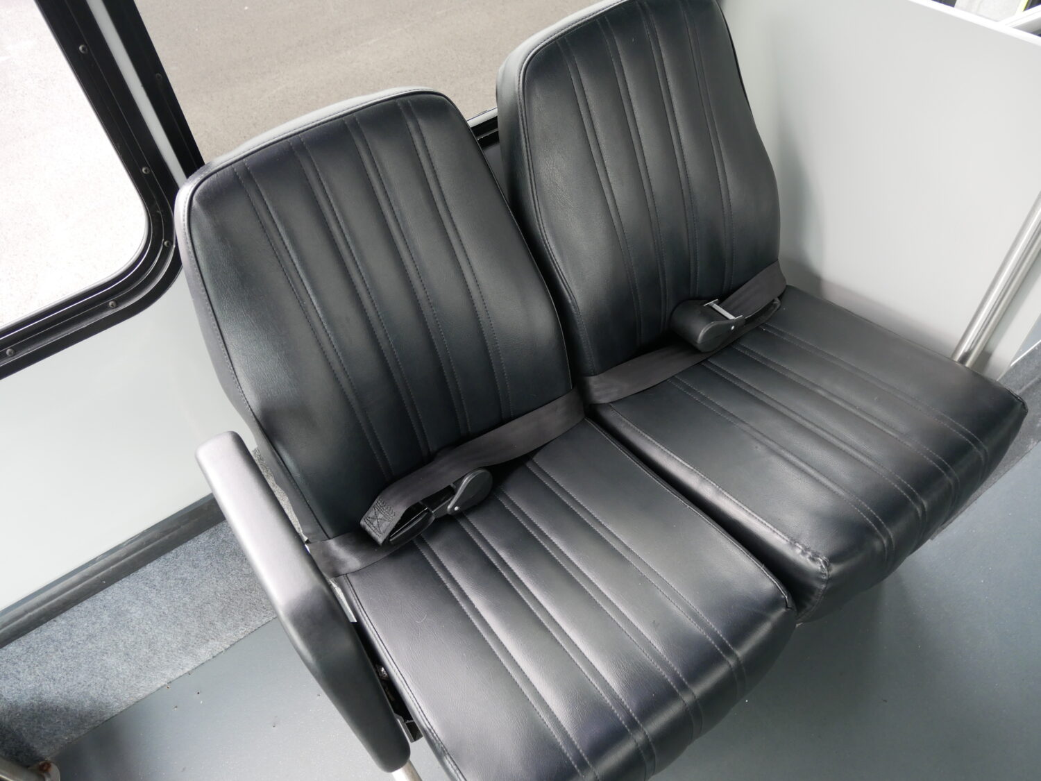 2019 Ford Eldorado 14 Passenger with Interior Luggage Rack - S11164 - Image 9